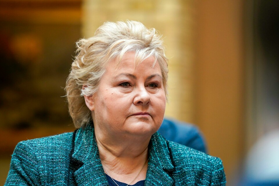 Erna Solberg mener det er Hamas som står i veien for en fredelig løsning på Gazastripen. Høyre-leder Erna Solberg sier at forfølgelse av politikere ikke hører hjemme i det norske demokratiet. Foto: Terje Pedersen / NTB