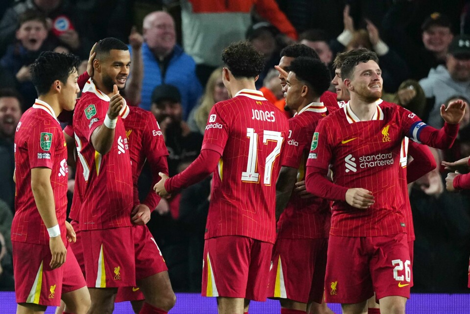Cody Gakpo omfavnes etter å ha scoret for Liverpool borte mot Brighton i ligacupen Cody Gakpo omfavnes etter å ha scoret for Liverpool borte mot Brighton i ligacupen. Foto: Dave Shopland / AP / NTB