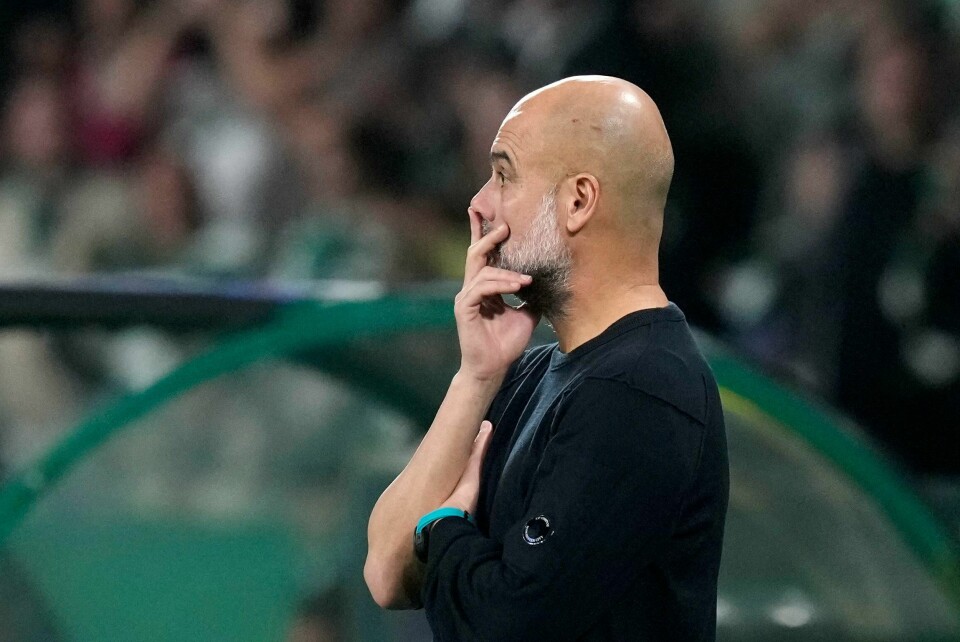 Manchester City-manager Pep Guardiola måtte se laget tape stygt i Portugal. Manchester City-manager Pep Guardiola måtte se laget tape stygt i Portugal. Foto: Armando Franca / AP / NTB