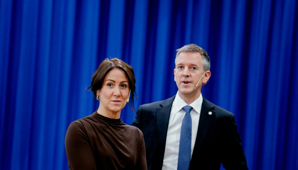 Kommunal- og distriktsminister Erling Sande (Sp) og arbeids- og inkluderingsminister Tonje Brenna (Ap) kunne fredag dele ut flere milliarder til skolene. Kommunal- og distriktsminister Erling Sande (Sp) og arbeids- og inkluderingsminister Tonje Brenna (Ap) kunne fredag dele ut flere milliarder til skolene. Foto: Stian Lysberg Solum / NTB