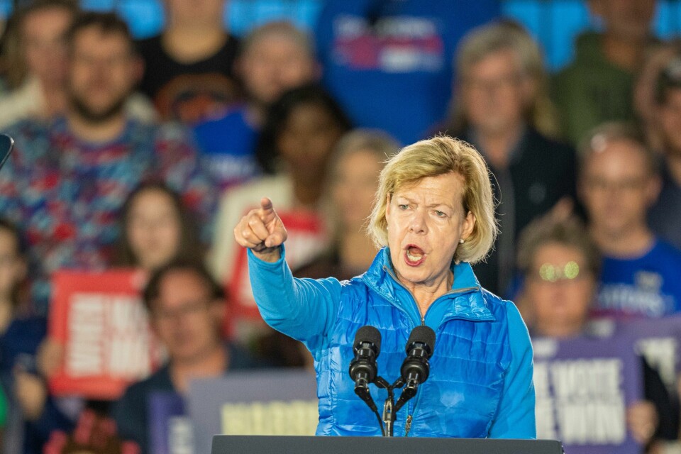 Tammy Baldwin under et valgmøte 1. november. Tammy Baldwin under et valgmøte 1. november. Foto: Andy Manis / AP / NTB