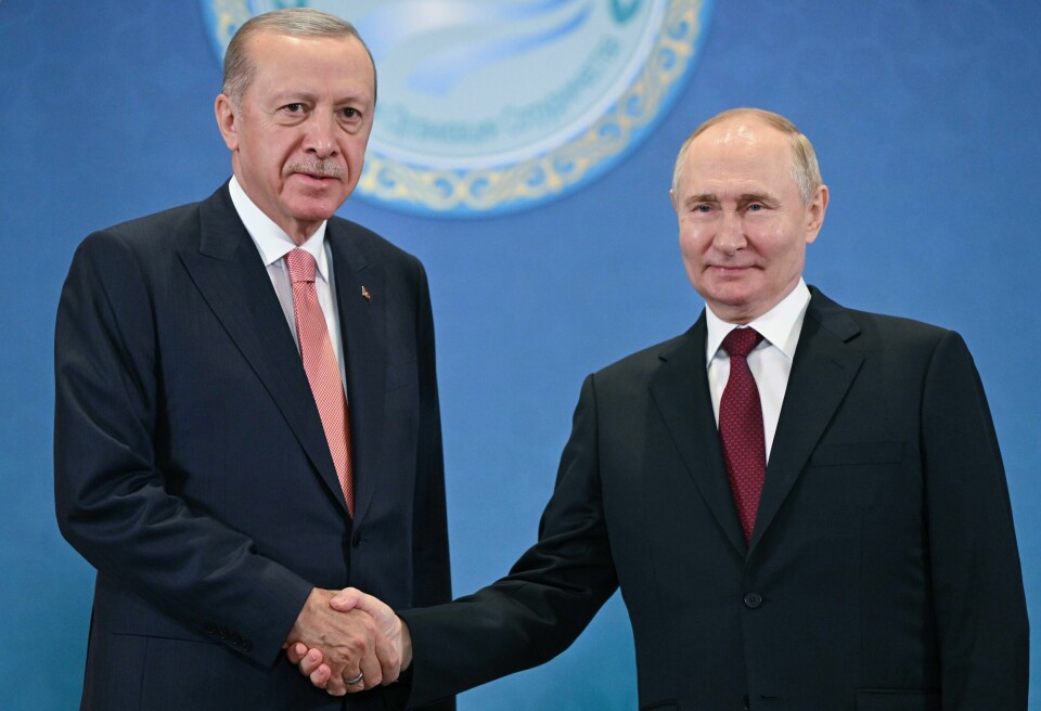 Tyrkias president Recep Tayyip Erdogan har sagt han ønsker å styrke samarbeidet med Russlands president Vladimir Putin, spesielt innenfor handel. Her er de to fotografert sammen i forbindelse med et møte i Kasakhstan i juli. Tyrkias president Recep Tayyip Erdogan har sagt han ønsker å styrke samarbeidet med Russlands president Vladimir Putin, spesielt innenfor handel. Her er de to fotografert sammen i forbindelse med et møte i Kasakhstan i juli. Foto: Sergey Guneyev / Sputnik / Kreml / AP / NTB