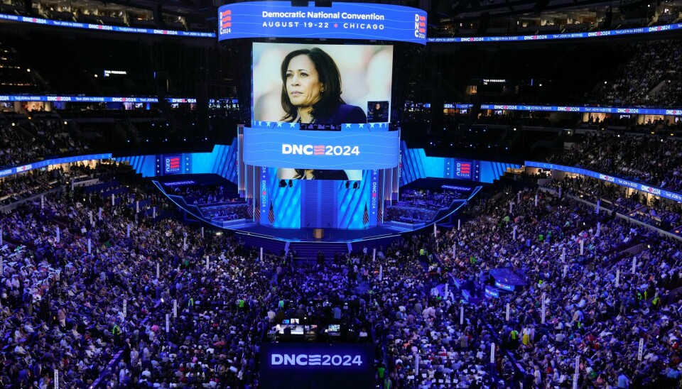 Christina Skovsgaard, leder for Democrats Abroad Norway, var en av delegatene under landsmøtet i Chicago i august der Kamala Harris formelt ble utropt som presidentkandidat. Christina Skovsgaard, leder for Democrats Abroad Norway, var en av delegatene under landsmøtet i Chicago i august der Kamala Harris formelt ble utropt som presidentkandidat. Foto: AP Photo/J. Scott Applewhite.