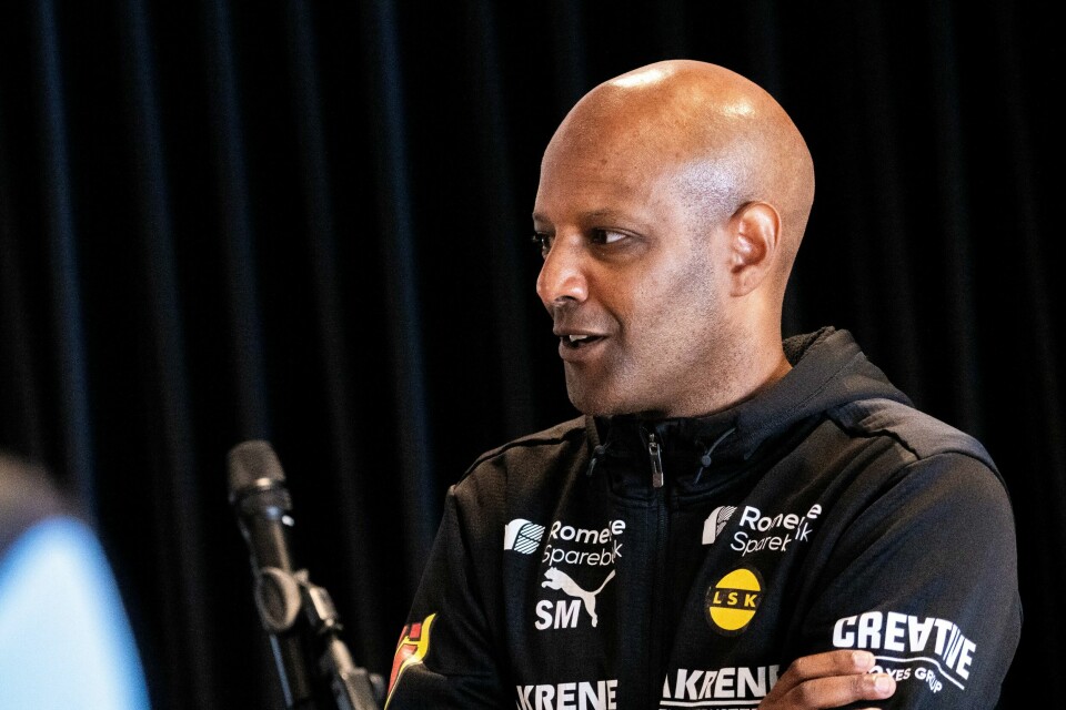Lillestrøms sportssjef Simon Mesfin får tyn etter en tung sesong. Sportssjef i LSK, Simon Mesfin, hentet to nigerianere til klubben. Foto: Thomas Fure / NTB