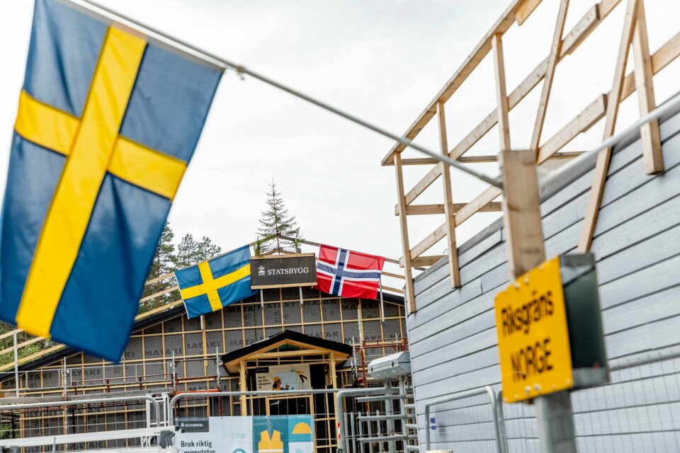 En ny norsk-svensk politistasjon i nærheten av Eidskog ved grensa er under oppføring og forventes å stå ferdig våren 2025. Den nye felles politistasjonen ved grensen ved Charlottenberg ventes å stå ferdig våren 2025. Foto: Adam Ihse / TT / NTB