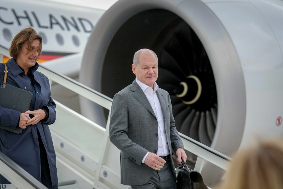 Tysklands statsminister Olaf Scholz og hans kone kommer hjem etter å ha deltatt på et G-20-møte i Brasil Tysklands statsminister Olaf Scholz og hans kone kommer hjem etter å ha deltatt på et G-20-møte i Brasil. Foto: Kay Nietfeld / dpa via AP / NTB