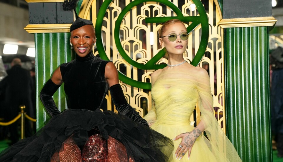 Cynthia Erivo, til venstre, og Ariana Grande poserer for fotografer ved ankomst til premieren på filmen «Wicked» mandag 18. november 2024 i London. Cynthia Erivo, til venstre, og Ariana Grande poserer for fotografer ved ankomst til premieren på filmen «Wicked» mandag 18. november 2024 i London.