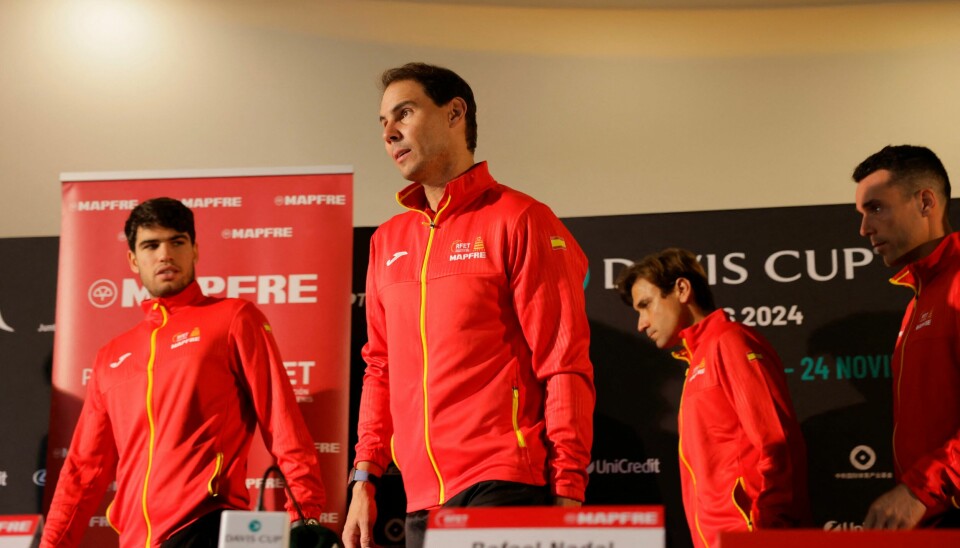 Rafael Nadal leder det spanske Davis Cup-laget for siste gang, og legger opp etter turneringen. Rafael Nadal leder det spanske Davis Cup-laget for siste gang, og legger opp etter turneringen.