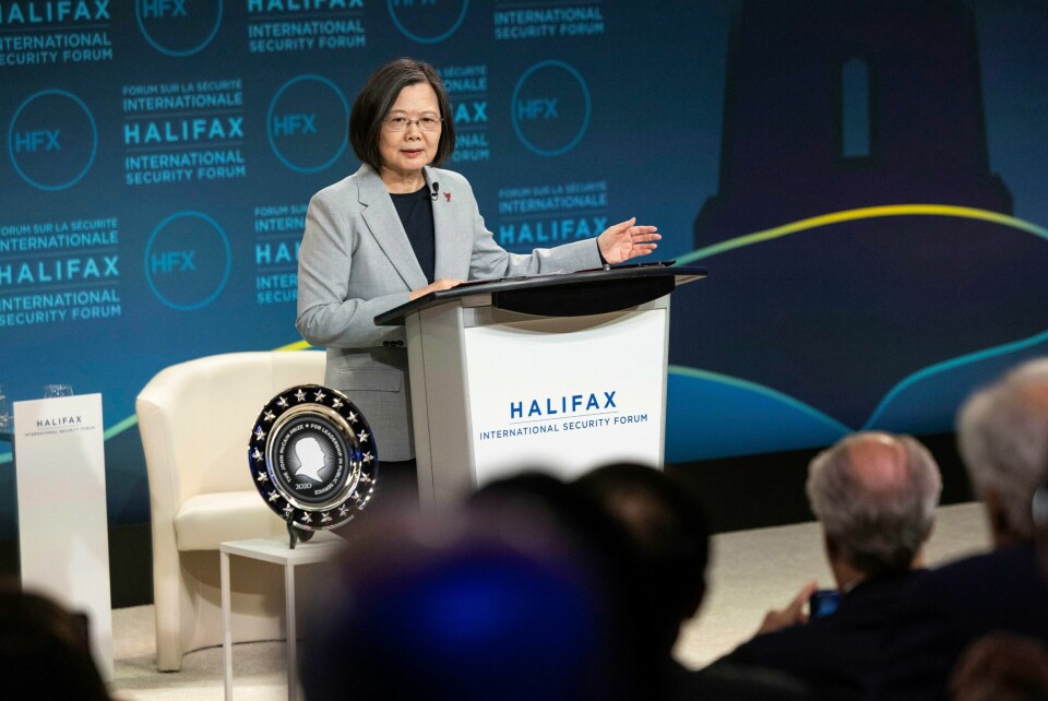 Den tidligere taiwanske presidenten Tsai Ing-wen sa på en sikkerhetskonferanse i Canada lørdag at USA bør prioritere militærhjelp til Ukraina før Taiwan. Den tidligere taiwanske presidenten Tsai Ing-wen sa på en sikkerhetskonferanse i Canada lørdag at USA bør prioritere militærhjelp til Ukraina før Taiwan.