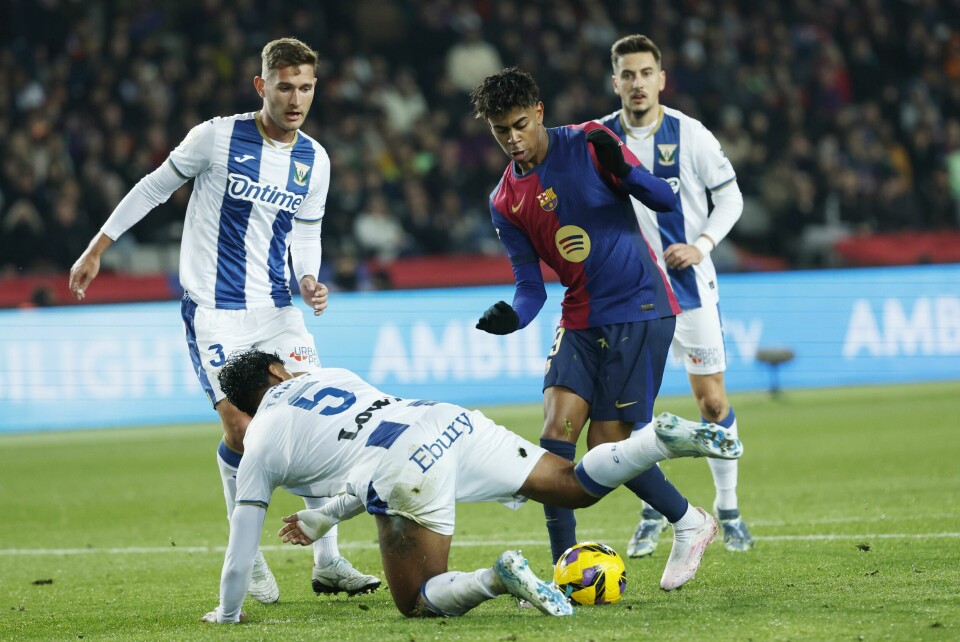 Lamine Yamal (i midten) i aksjon for Barcelona mot Leganés søndag. Lamine Yamal (i midten) i aksjon for Barcelona mot Leganés søndag. Foto: Joan Monfort / AP / NTB