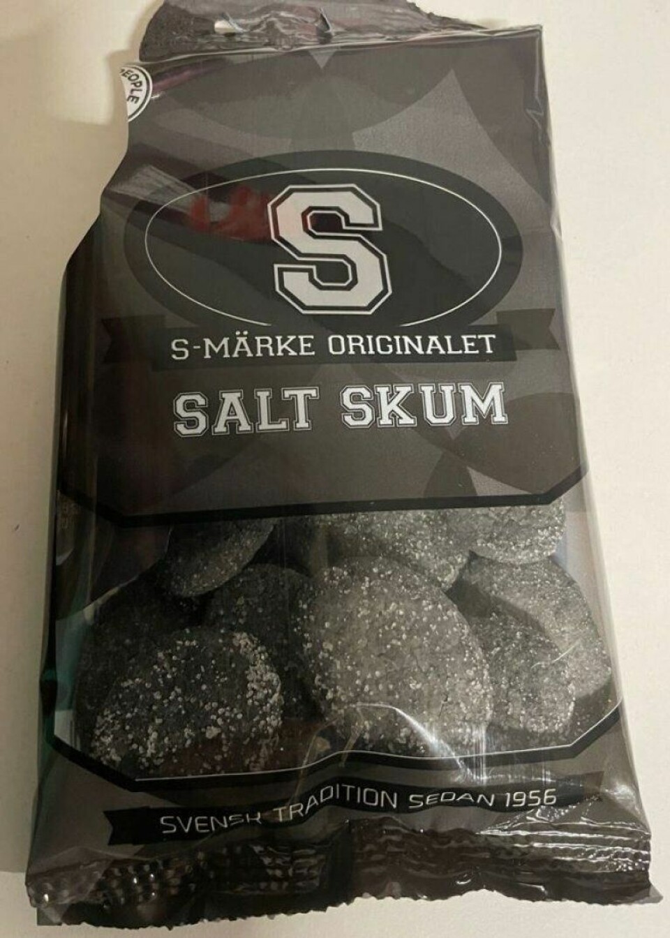 S-märkes Salt Skum fra Candy People etter funn av trefliser. S-märkes Salt Skum fra Candy People etter funn av trefliser. Foto: Mattilsynet / Handout / NTB