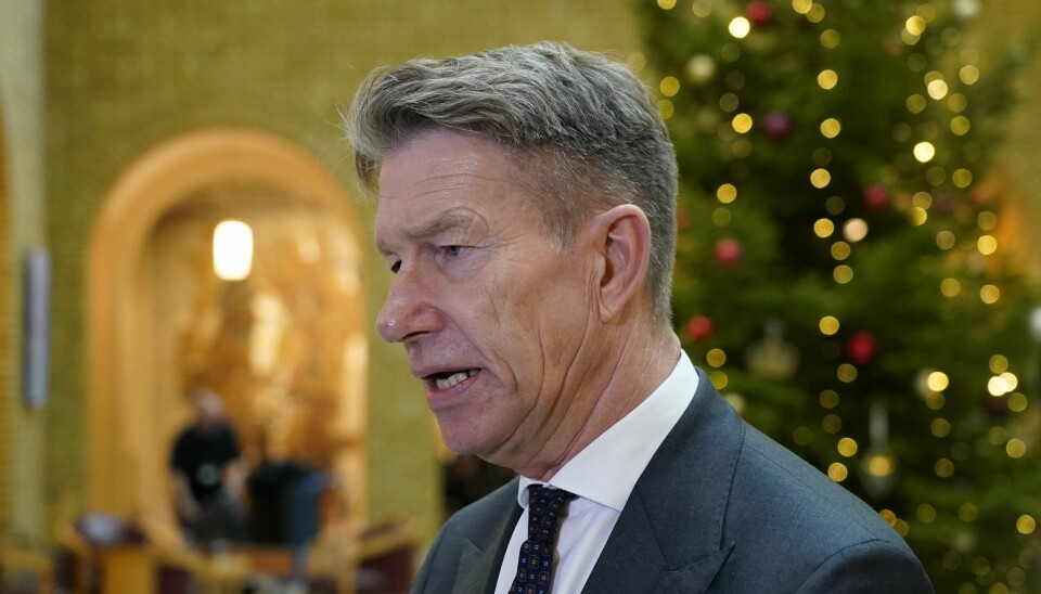 Energiminister Terje Aasland på Stortinget i forbindelse med de høye strømprisene. Etter utspill fra den svenske energiministeren Ebba Busch svarer han det er Norge som bestemmer om strømkabler til Danmark skal fornyes eller ikke. Energiminister Terje Aasland på Stortinget i forbindelse med de høye strømprisene. Etter utspill fra den svenske energiministeren Ebba Busch svarer han det er Norge som bestemmer om strømkabler til Danmark skal fornyes eller ikke. Foto: Gorm Kallestad / NTB