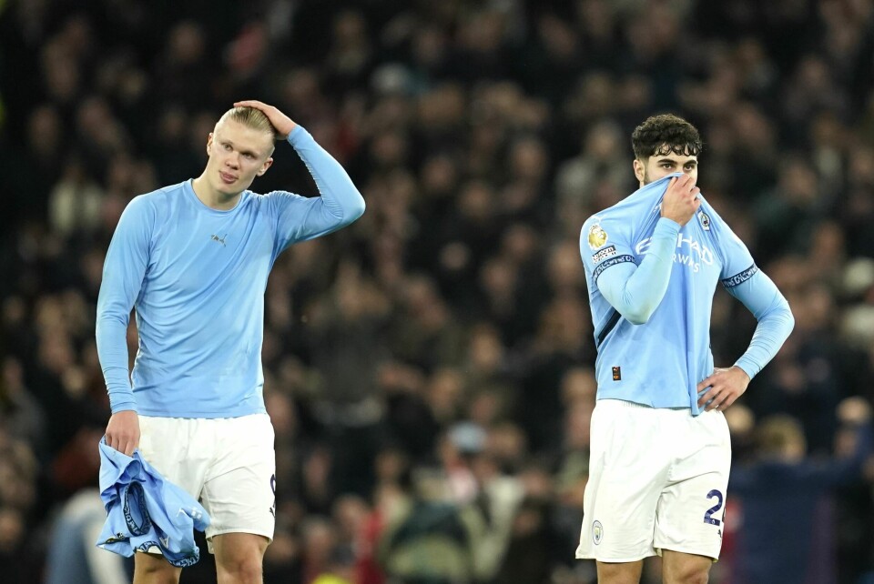 En Manchester City-fan døde under kampen mot Manchester United. En Manchester City-fan døde under kampen mot Manchester United. Foto: Dave Thompson / AP / NTB