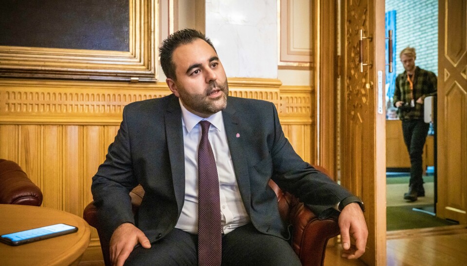 Stortingspresident Masud Gharahkhani (Ap) har satt seg som mål å gjenreise tilliten til Stortinget. Masud Gharahkhani (Ap) kan både vere mild og streng, alt etter kva som krevst. Foto: Ole Berg-Rusten / NTB / NPK