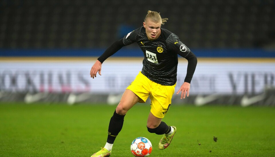 Erling Braut Haaland forsvinner ikke i dette overgangsvinduet, sier Dortmund-direktøren. Erling Braut Haaland forsvinner ikke i dette overgangsvinduet, sier Dortmund-direktøren. Foto: Michael Sohn / AP / NTB