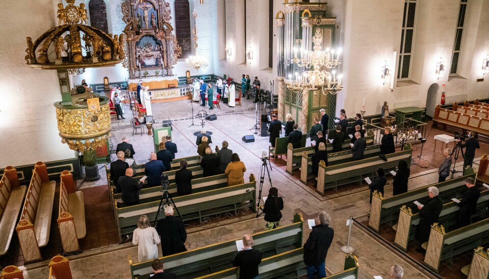 Takkegudstjenesten for den Sør-Afrikanske kirkelederen, aktivisten og nobelprisvinneren Desmond Mpilo Tutu som døde 26. desember. Gudstjenesten ble holdt i Oslo domkirke søndag ettermiddag. Foto: Håkon Mosvold Larsen / NTB Takkegudstjenesten for den Sør-Afrikanske kirkelederen, aktivisten og nobelprisvinneren Desmond Mpilo Tutu som døde 26. desember. Gudstjenesten ble holdt i Oslo domkirke søndag ettermiddag. Foto: Håkon Mosvold Larsen / NTB