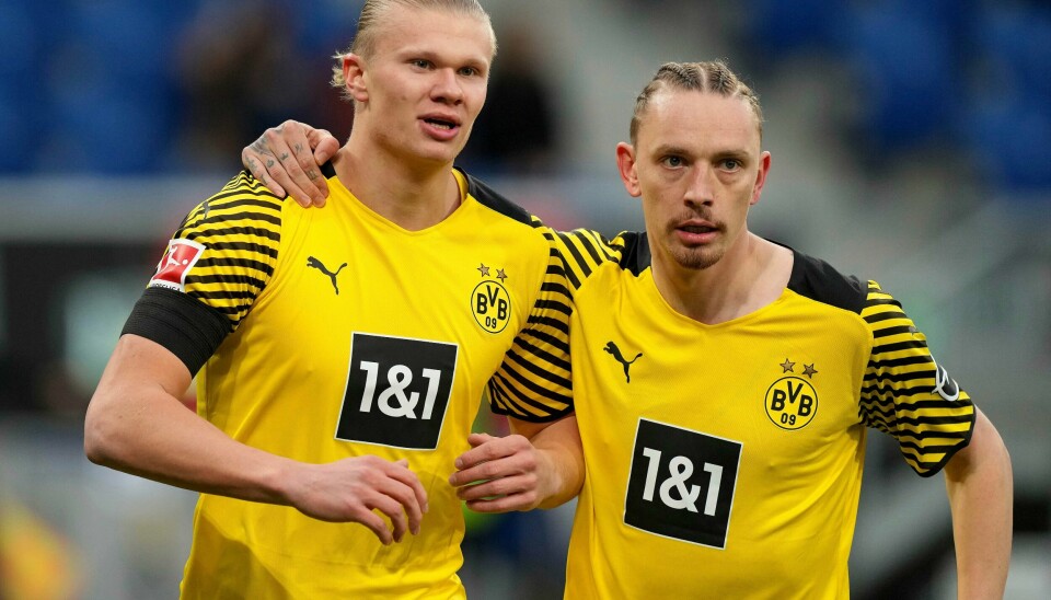 Erling Braut Haaland feiret sitt 80. mål for Dortmund tidlig i kampen, men måtte byttes ut med skade etter en times spill. Erling Braut Haaland feiret sitt 80. mål for Dortmund tidlig i kampen, men måtte byttes ut med skade etter en times spill. Foto: Michael Probst / AP / NTB