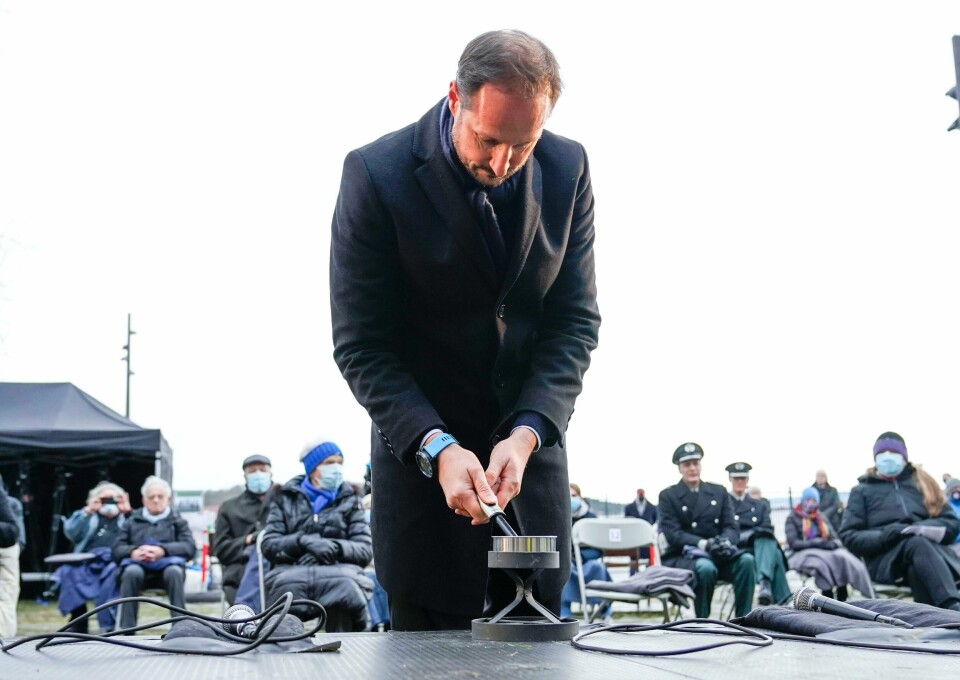 Kronprins Haakon deltar på fakkeltenning under markeringen av den internasjonale holocaustdagen på Akershusstranda i Oslo. Kronprins Haakon deltar på fakkeltenning under markeringen av den internasjonale holocaustdagen på Akershusstranda i Oslo.Foto: Håkon Mosvold Larsen / NTB