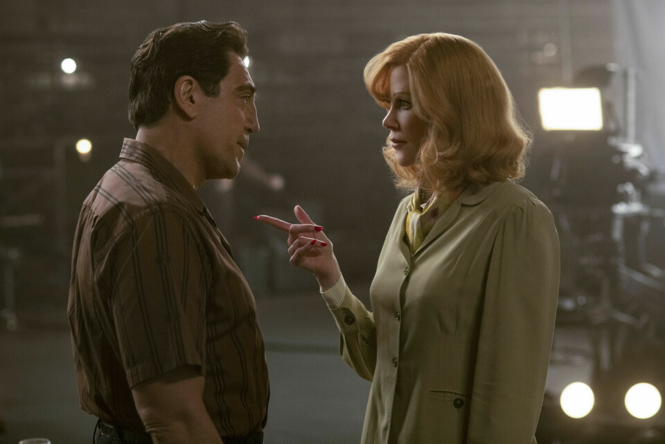 Scene fra 'Being the Ricardos' med Nicole Kidman som Lucille Ball, og Javier Bardem som Desi Arnaz . Scene fra «Being the Ricardos» – med Nicole Kidman som Lucille Ball og Javier Bardem som Desi Arnaz. Foto: Amazon via AP