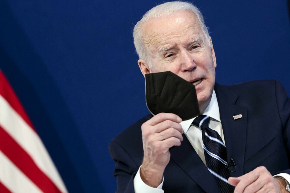 President Joe Biden og teamet i Det hvite hus begynner å forberede en exit-strategi ut av pandemien, men USA har også i vinter hatt høye tall på innleggelser og døde. President Joe Biden og teamet i Det hvite hus begynner å forberede en exit-strategi ut av pandemien, men USA har også i vinter hatt høye tall på innleggelser og døde.