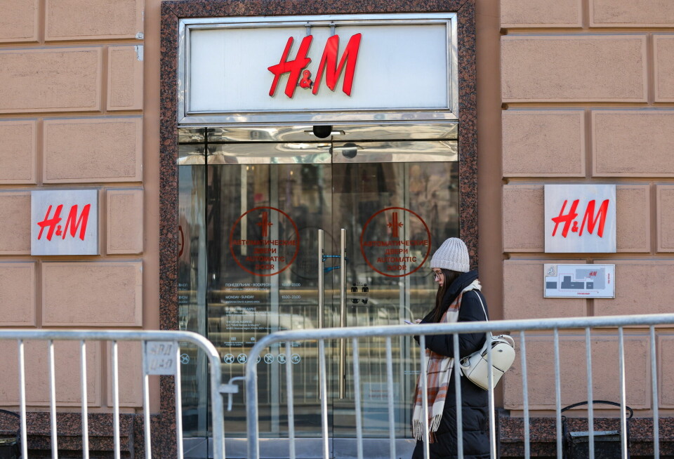En rekke internasjonale bedrifter og forretninger har stengt sine virksomheter i Russland de siste dagene. Her en stengt H&M-butikk i Moskva. En rekke internasjonale bedrifter og forretninger har stengt sine virksomheter i Russland de siste dagene. Her en stengt H&M-butikk i Moskva.