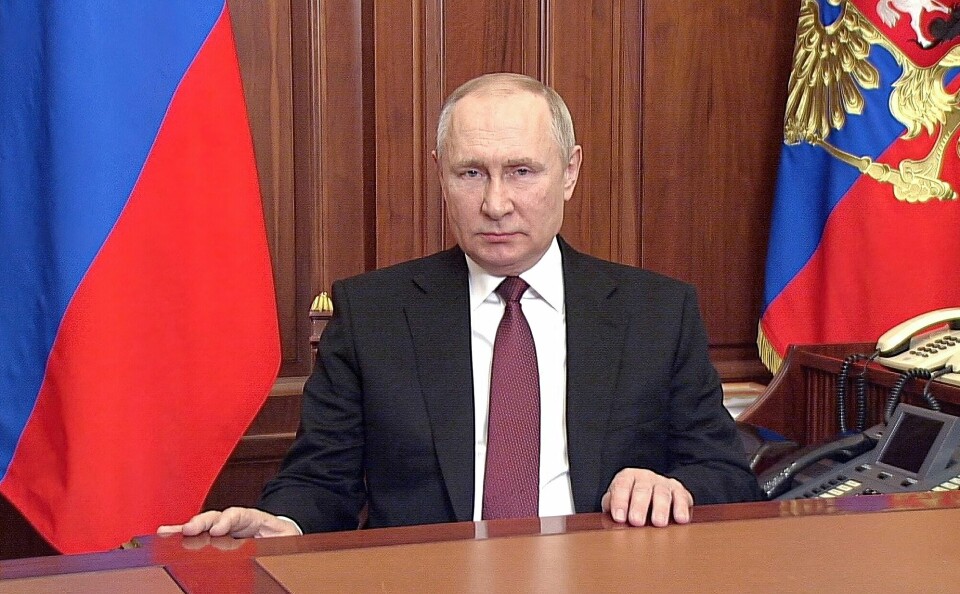 Russlands president Vladimir Putin under sin tale som ble sendt 24. februar. Russlands president Vladimir Putin under sin tale som ble sendt 24. februar.