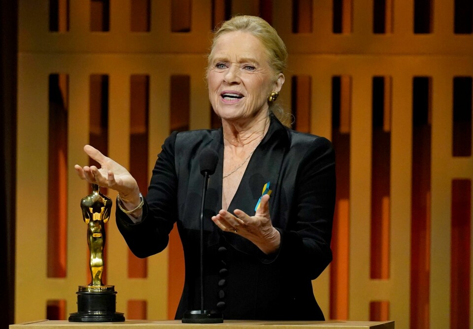 Liv Ullmann tok imot Æres-Oscaren under en seremoni på Dolby Ballroom i Hollywood. Foto: Chris Pizzello / AP / NTB Liv Ullmann tok imot Æres-Oscaren under en seremoni på Dolby Ballroom i Hollywood. Foto: Chris Pizzello / AP / NTB