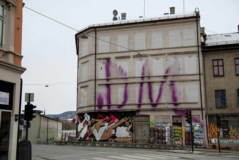 Skulle bevares: Byrådet åpner for at hjørnegården Hausmannsgate 42, bygget i 1880, skal kunne rives til fordel for å bygge nytt.