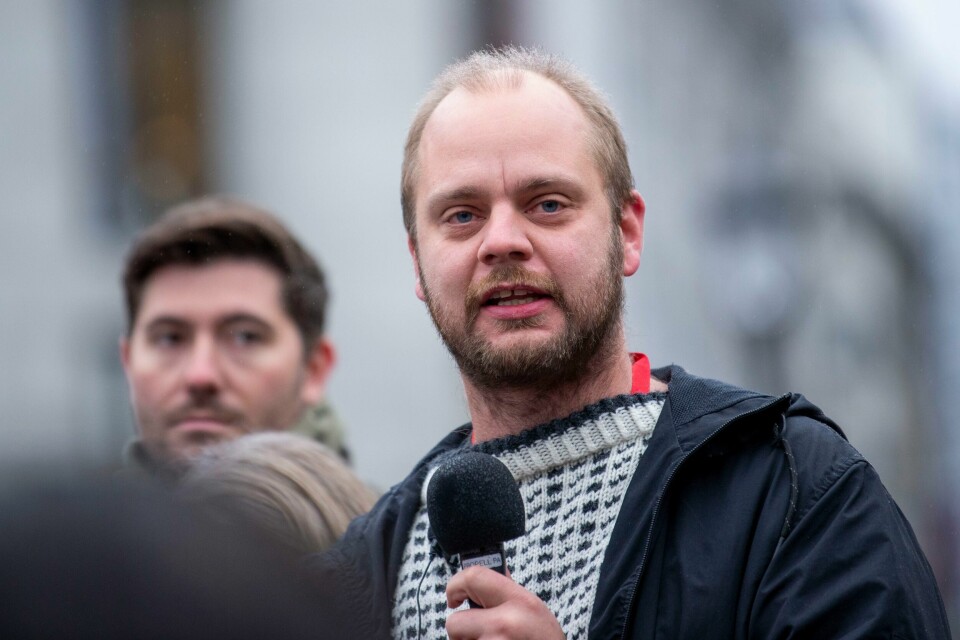 – Nå har denne gjengen vunnet på landsmøtet. Det må vi forholde oss til, og jeg synes egentlig vi skal ønske dem velkommen, sier Kristjánsson. Ifølge VG anklager stortingsrepresentant Mímir Kristjánsson SV for rått politisk spill. Foto: Annika Byrde, NTB