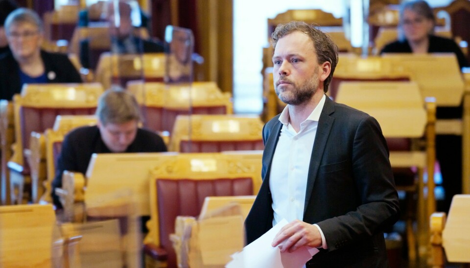 SV-leder Audun Lysebakken har varslet at han vil stille spørsmål i kontroll- og konstitusjonskomiteen på Stortinget om påstandene om Skatteetaten som har framkommet i Klassekampen. SV-leder Audun Lysebakken har varslet at han vil stille spørsmål i kontroll- og konstitusjonskomiteen på Stortinget om påstandene om Skatteetaten som har framkommet i Klassekampen.