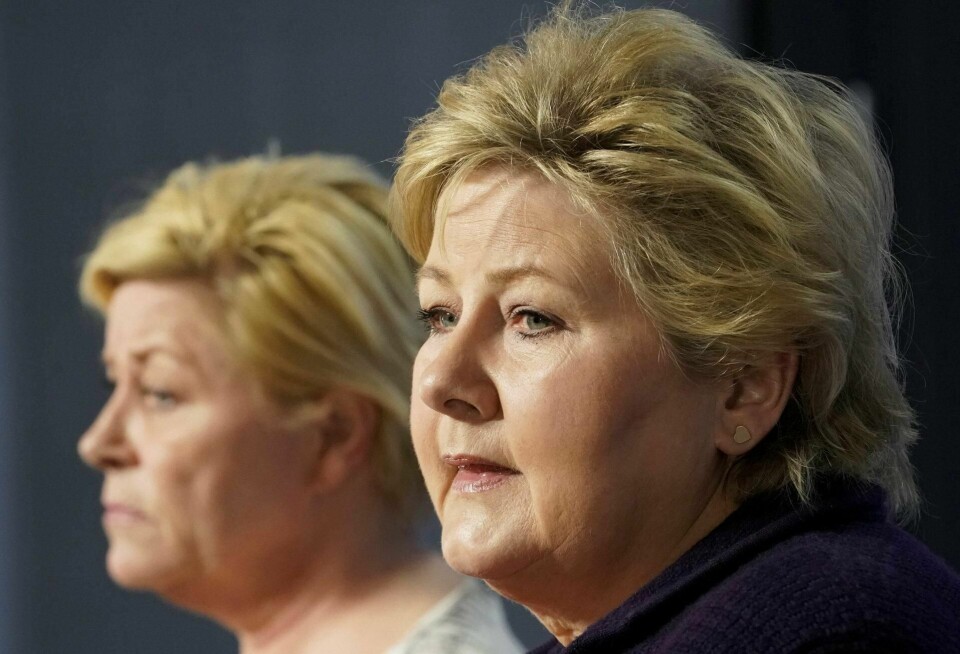 SKILLES? Frp-leder Siv Jensen (t.v.) kan bli tvunget av sine egne til å trekke partiet fra regjeringen. Da faller prosjektet til statsminister Erna Solberg sammen. FOTO: CORNELIUS POPPE/NTB SCANPIX
