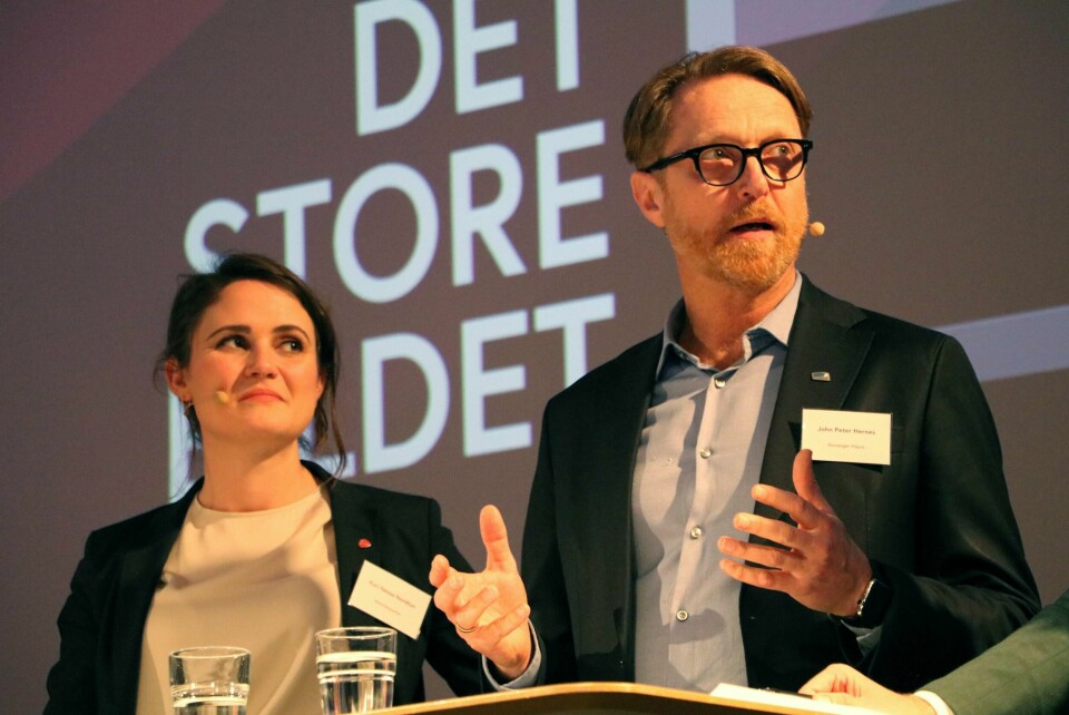 Med mindre de vil samarbeide med hverandre, kan Kari Nessa Nordtun (Ap) og John Peter Hernes (H) bli avhengige av FNB om de vil styre Stavanger etter høstens valg. Foto: Lars Hjalmarsson