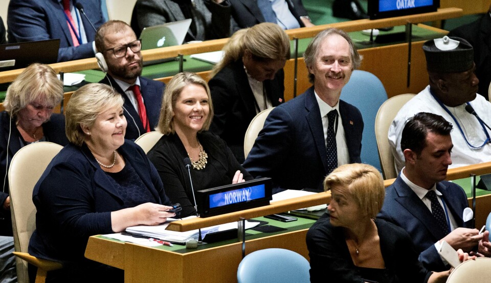 Erna Solberg (H) og Sylvi Listhaug (Frp) talte for flere og bedre returavtaler for migranter som ikke får opphold under gårsdagens toppmøte om migranter og flyktninger i FN. Erna Solberg (H) og Sylvi Listhaug (Frp) talte for flere og bedre returavtaler for migranter som ikke får opphold under gårsdagens toppmøte om migranter og flyktninger i FN.
