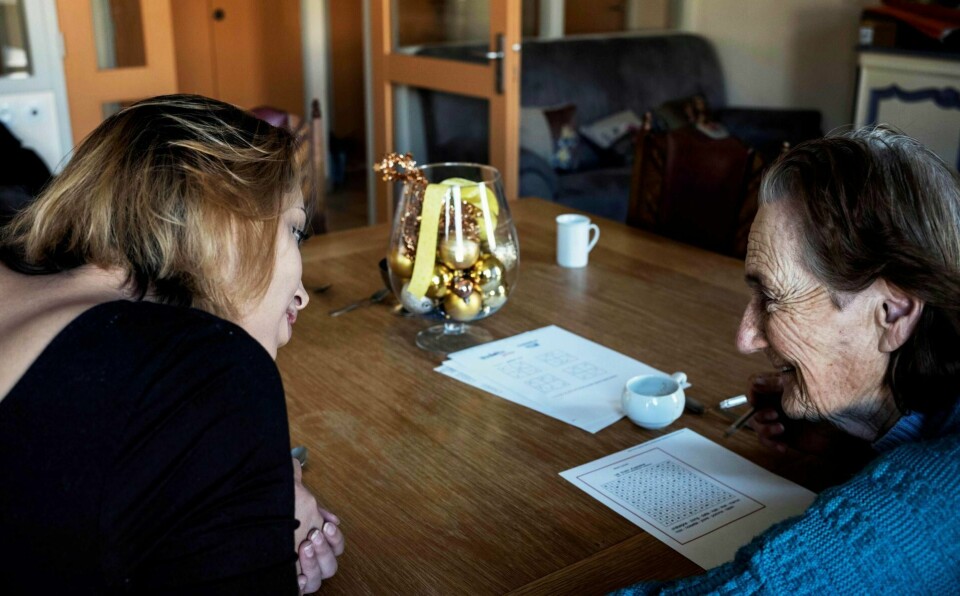 Frps helsepolitiske talskvinne Aina Stenersen vil ha faste hjemmebesøk til alle 75-åringer i kommunen. ILLUSTRASJONSFOTO: JEFF PACHOUD/NTB SCANPIX