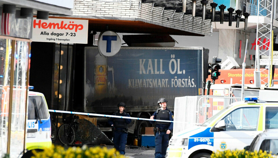Heller ikke Sverige har unngått terrorangrep til tross for alle forholdsregler. I april i fjor ble fem mennesker drept da en lastebil kjørte inn i et varehus i Stockholm. Tirsdag blir tiltalen mot gjerningsmannen kjent. Heller ikke Sverige har unngått terrorangrep til tross for alle forholdsregler. I april i fjor ble fem mennesker drept da en lastebil kjørte inn i et varehus i Stockholm. Tirsdag blir tiltalen mot gjerningsmannen kjent.