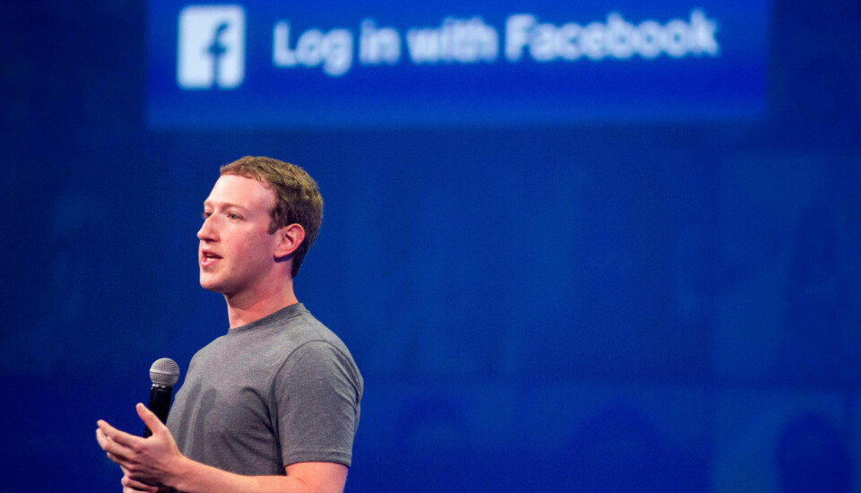 Facebook har vokst med voldsom fart de siste årene. Grunnlegger Mark Zuckerberg har sagt ja til å møte på Capitol Hill for å svare på spørsmål fra irriterte amerikanske politikere. Facebook har vokst med voldsom fart de siste årene. Grunnlegger Mark Zuckerberg har sagt ja til å møte på Capitol Hill for å svare på spørsmål fra irriterte amerikanske politikere.