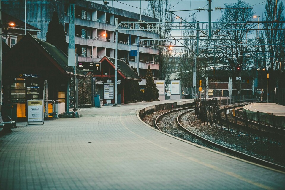 Byutviklingen blir parkert og miljøtiltakene blir skadelidende dersom det ikke snart kommer en avklaring om InterCity-prosjektet, hevder Jon-Ivar Nygård i et brev til kommunal- og moderniseringsministeren. Fredrikstad sentrumkoronastengtkorona