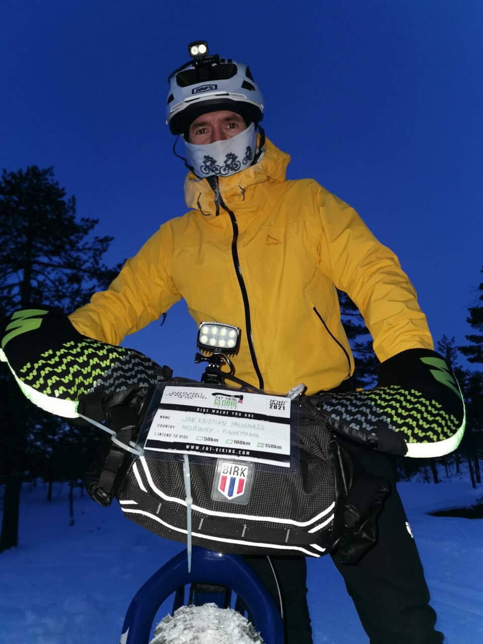 Jan Kristian Haugnæss har kryssa av for å sykle 150 km på rittskiltet. Nå er han snart i mål etter 13 timer på og ved fat bike-setet. Foto: Privat Jan Kristian Haugnæss har kryssa av for å sykle 150 km på rittskiltet. Nå er han snart i mål etter 13 timer på og ved fat bike-setet. Foto: Privat