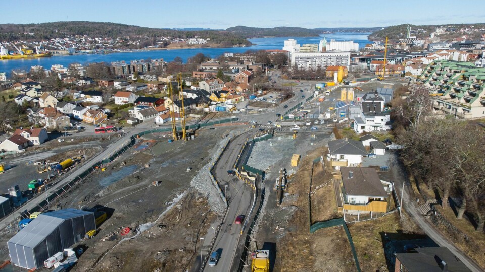Det store krateret i Nyquistbyen kan ikke bli liggende som et stort sår i landskapet.
