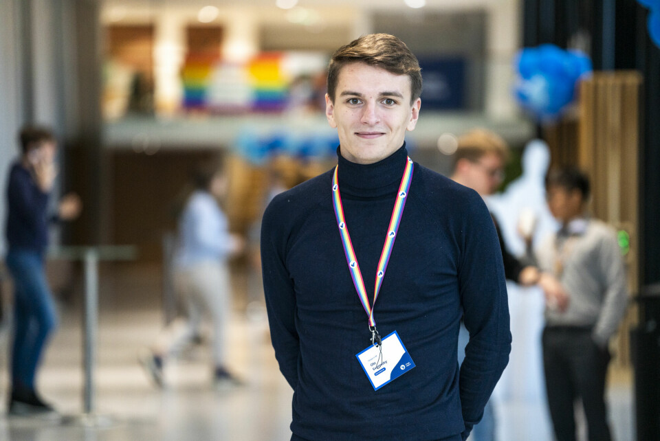 Unge Høyre, her ved leder Ola Svenneby, er mot både momskutt og å gjøre mensprodukter gratis. Unge Høyre, her ved leder Ola Svenneby, er mot både momskutt og å gjøre mensprodukter gratis.