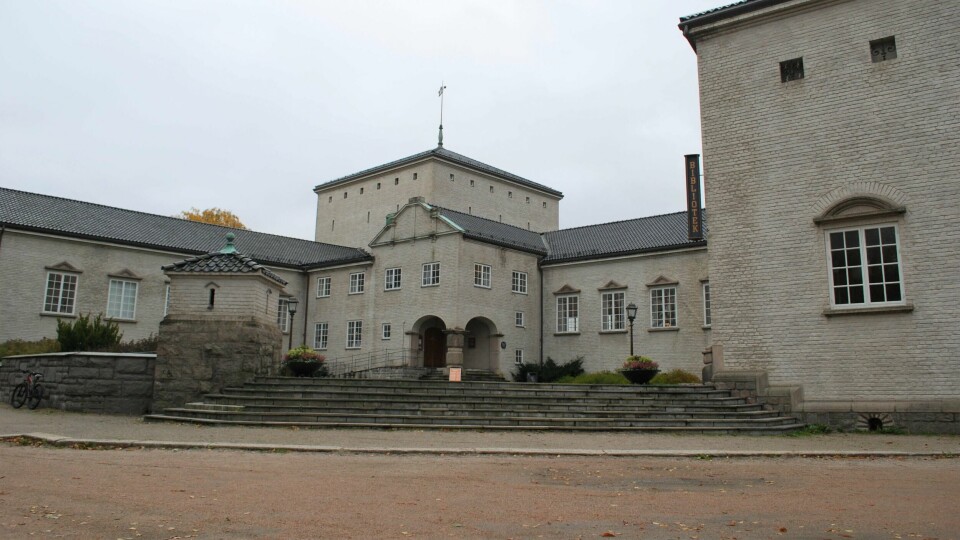«Det må på plass en seriøs og gjennomarbeidet plan for å modernisere dagens hovedbibliotek for å få lagt denne ballen død» skriver Lise Thorsø Mohr. Fredrikstad bibliotek, hovedbiblioteket.