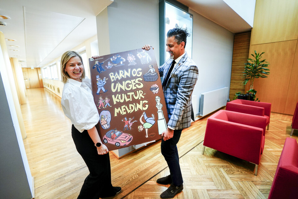 Kulturminister Abid Raja og kunnskaps- og integreringsminister Guri Melby når de la frem stortingsmeldingen om barne- og ungdomskultu Kulturminister Abid Raja og kunnskaps- og integreringsminister Guri Melby legger frem stortingsmelding om barne- og ungdomskultur.