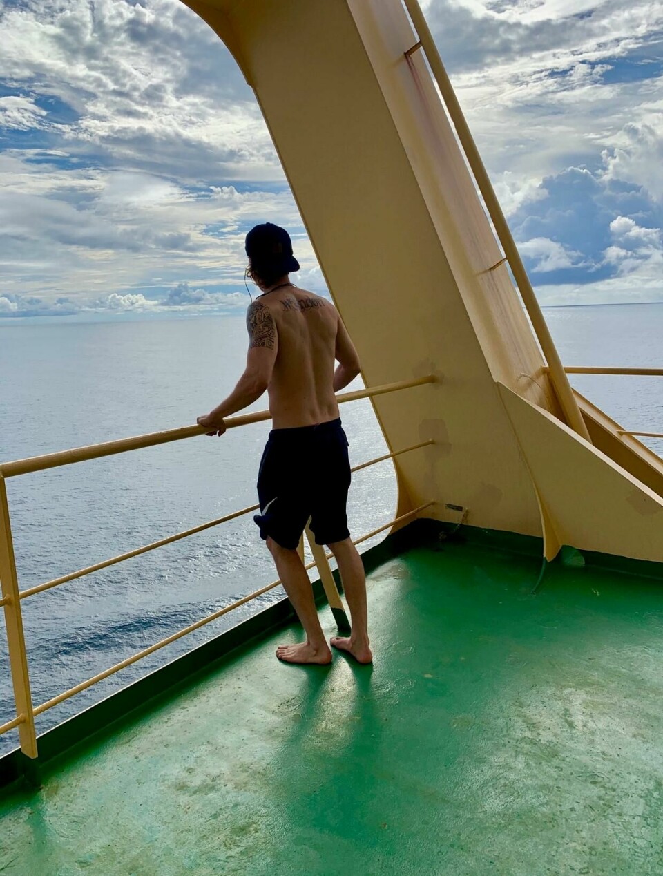 Christopher er nå veldig spent på om de faktisk kommer seg i land i Spania og hjem til Norge igjen 12. april. Christopher er nå veldig spent på om de faktisk kommer seg i land i Spania og hjem til Norge igjen 12. april.