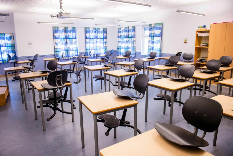 Tomme klasserom på Bygdøy skole. Regjeringen har valgt å stengte skoler i forbindelse med utbrudd av Covid-19 viruset i landet.