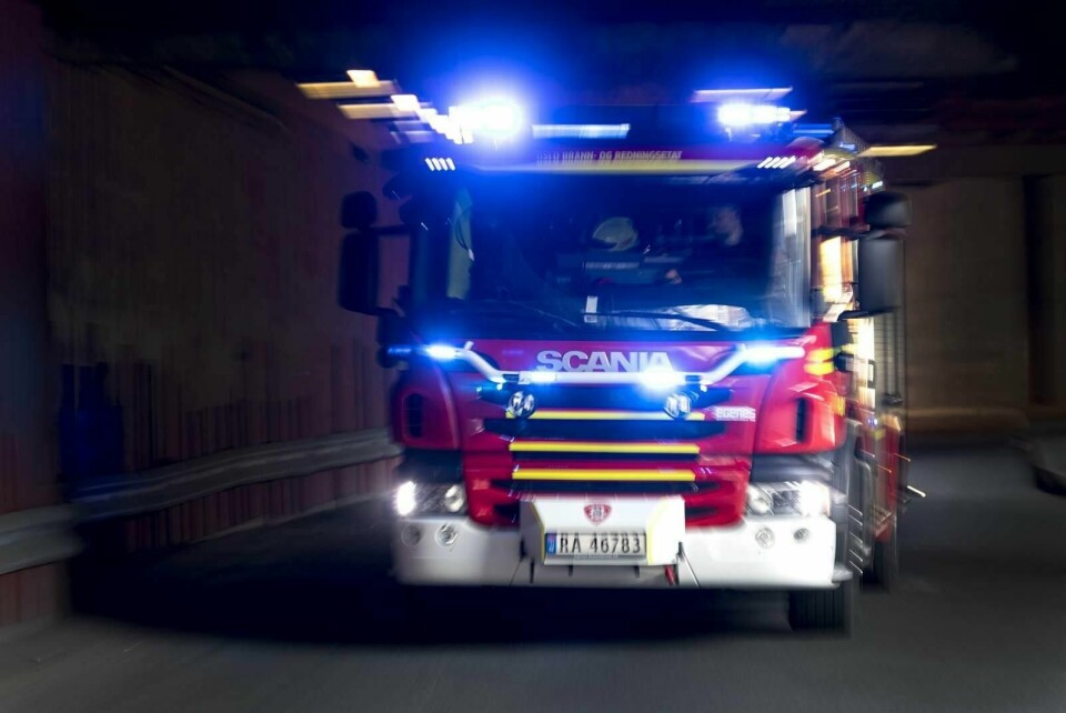 Rogaland Brann og redning gjør sine undersøkelseretter røykutviklingen i en bolig på Sandved. Foto: Gorm Kallestad/NTB Scanpix