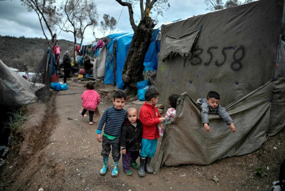 Bak alle politiske rasjonaliseringer finnes ekte mennesker med ekte smerte, skriver innleggsforfatterne. Foto: Louisa Gouliamaki/NTB scanpix