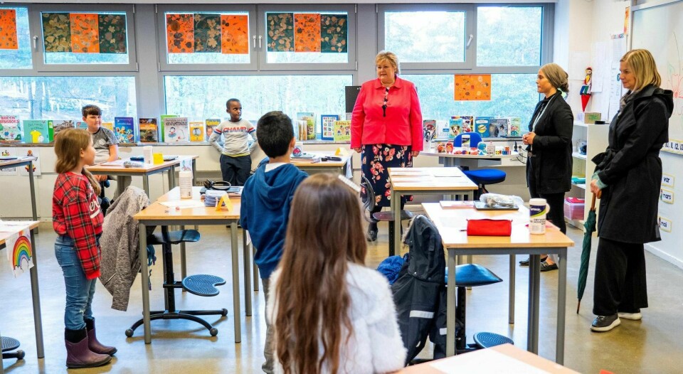 Skolestart på Ellingsrudåsen skole i Oslo 27. april med statsminister Erna Solberg og kunnskapsminister Guri Melby til stede. Kohortene med 15 og 20 elever har bidratt til at vi har oppfylt KrFs skrivebordsnorm for lærertetthet, skriver Christine Østby. Foto: Håkon Mosvold Larsen/NTB scanpix