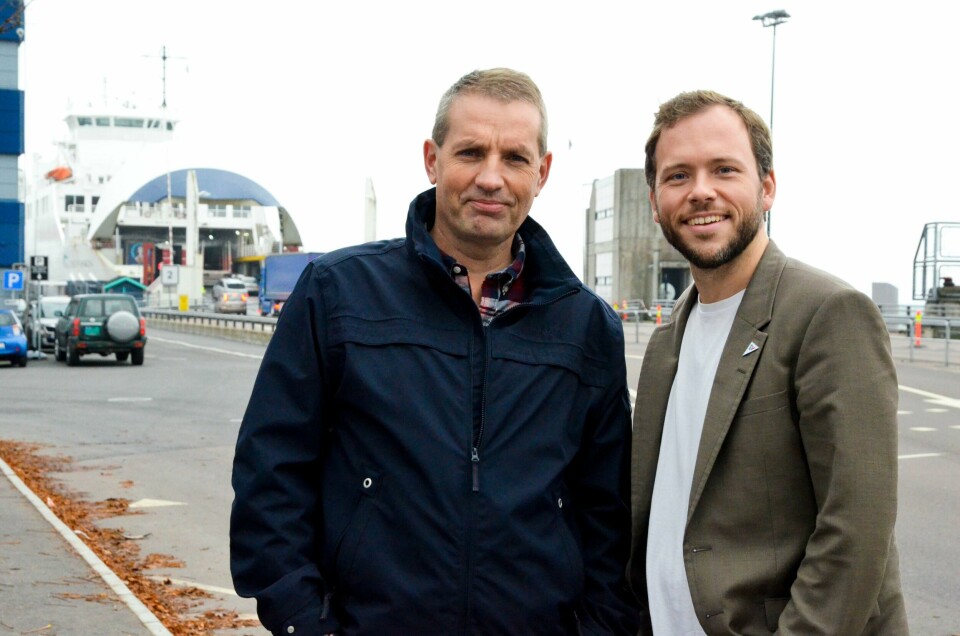 Leif Christensen (til venstre) har vært en sentral politiker for SV i en årrekke, blant annet som leder av Østfold SV. Her med partileder Audun Lysbakken i Moss.