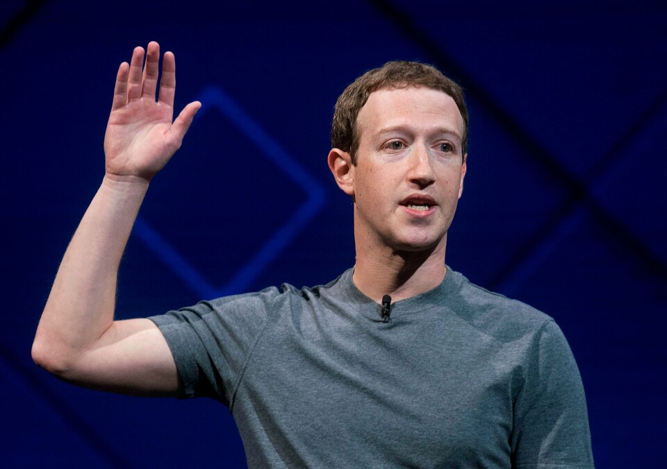 Facebook-sjef Mark Zuckerberg har gått med på å stille til høring i Kongressen.