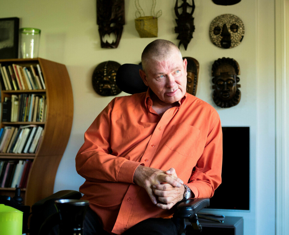 Over en periode på nær 20 år var Thorvald Steen henholdsvis pleiemedhjelper, maler og hovedverneombud ved Gaustad sykehus. Over en periode på nær 20 år var Thorvald Steen henholdsvis pleiemedhjelper, maler og hovedverneombud ved Gaustad sykehus.